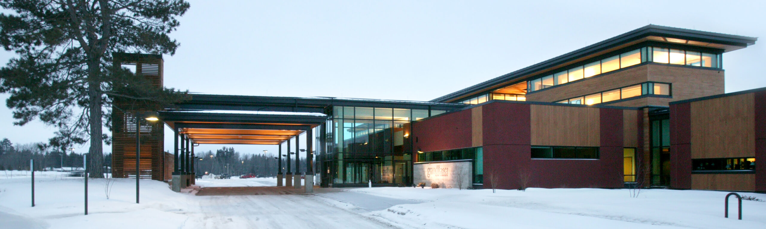 Grand Itasca_Ext. Far_05_Website