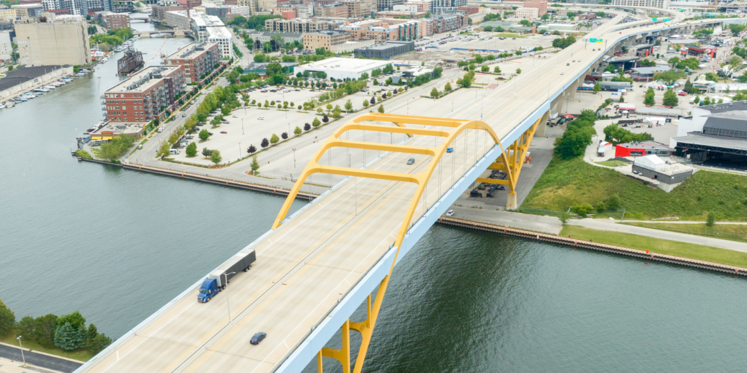 Hoan Bridge_GRAEF